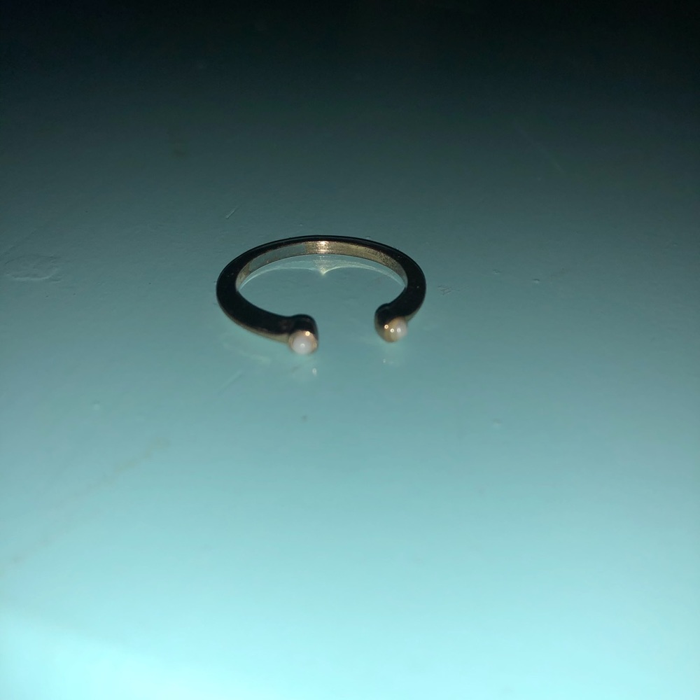U Shaped Pearl Ring